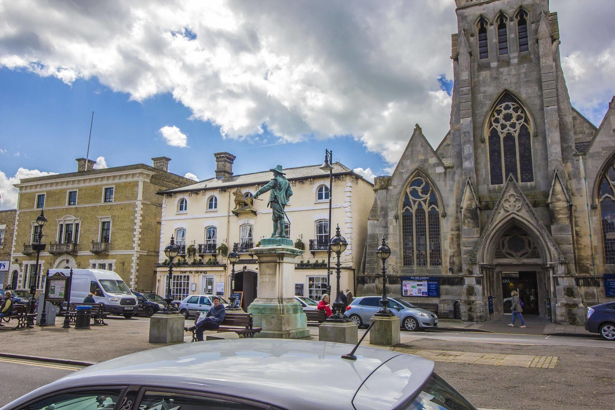 The Golden Lion Hotel, St Ives, Cambridgeshire St Ives  Exteriér fotografie