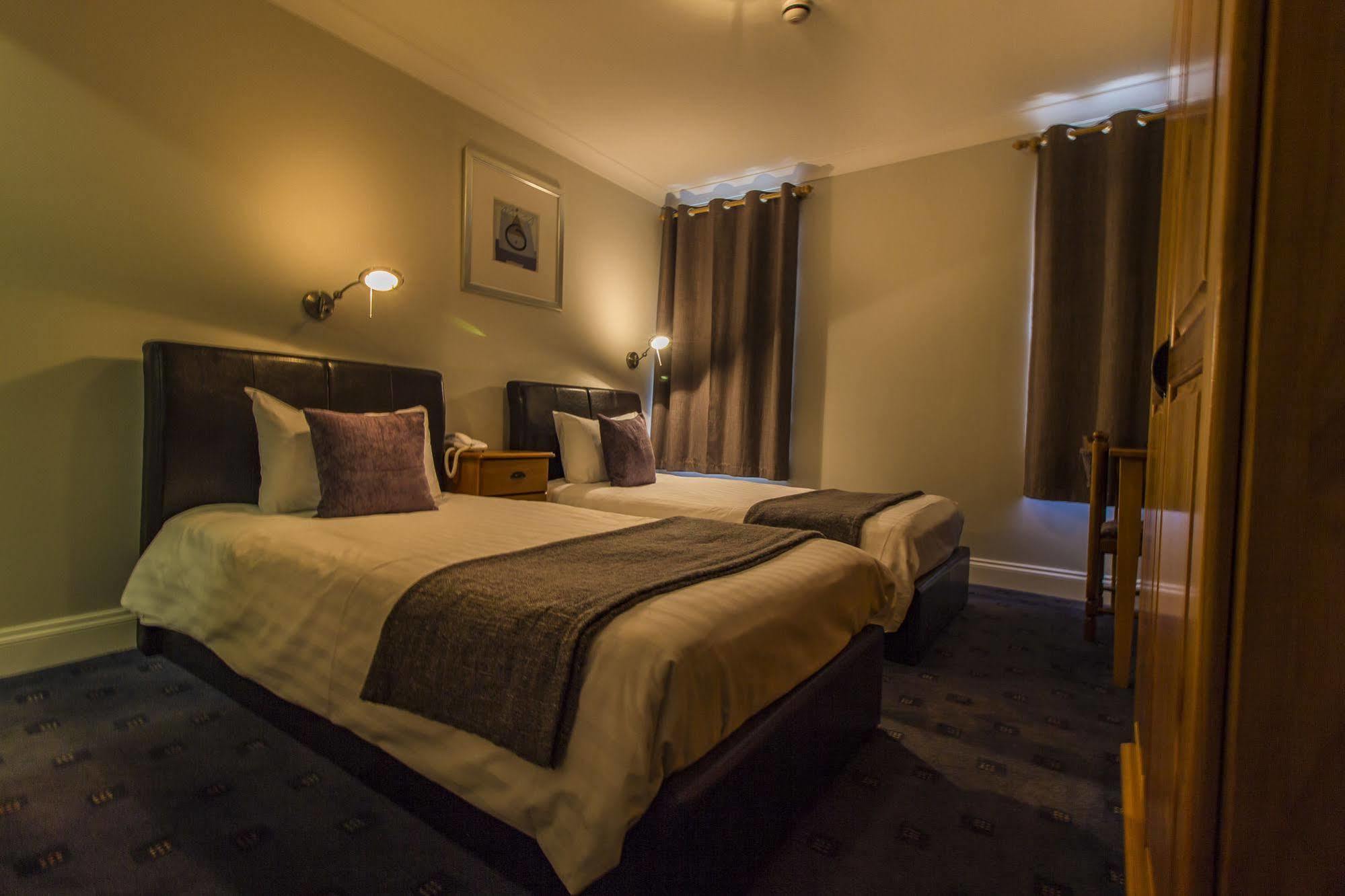 The Golden Lion Hotel, St Ives, Cambridgeshire St Ives  Exteriér fotografie